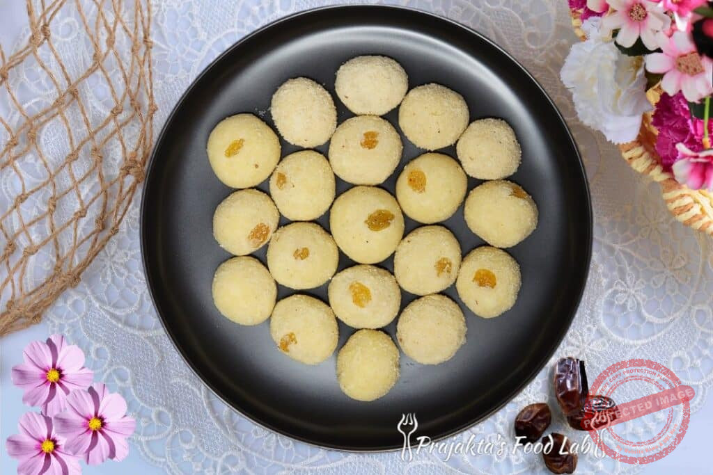 Pakatle Rava Ladoo