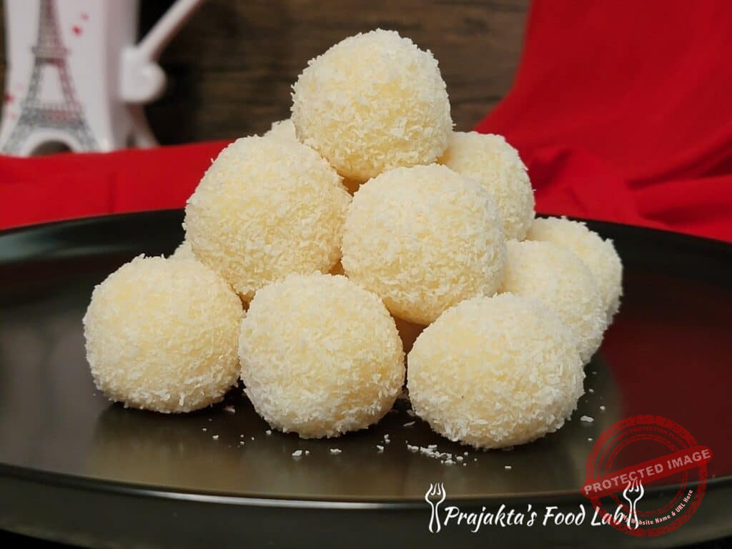 Coconut Ladoo