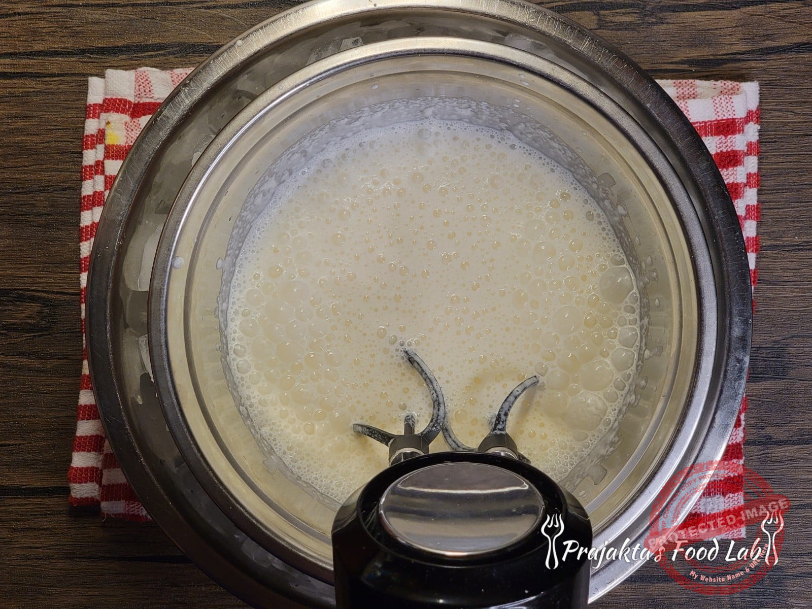 Thandai Cake (Eggless) Whipped Cream