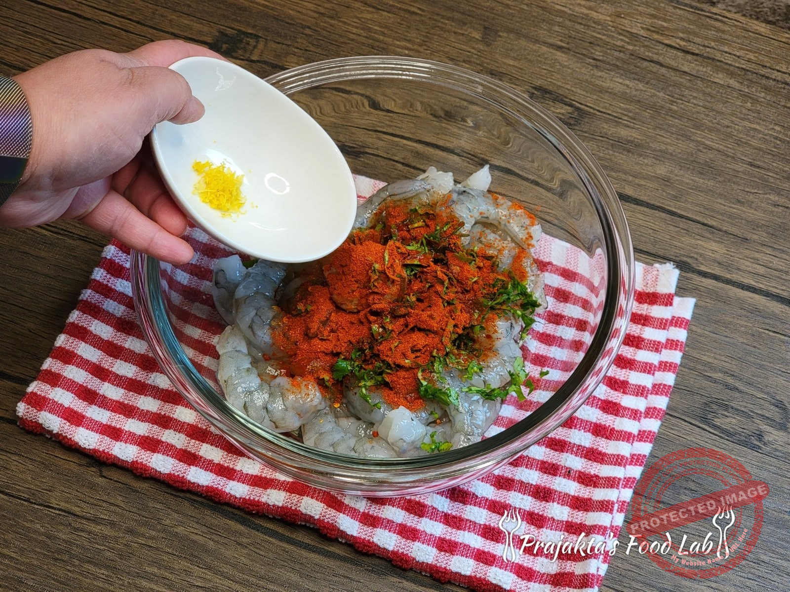 Add Ingredients To The Shrimps
