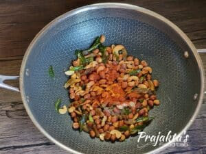 Super Crunchy Cornflakes Chivda Resizer 166515075572625 Wm