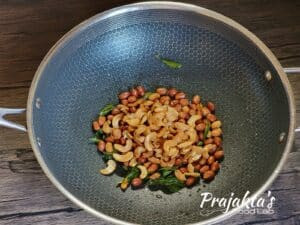 Super Crunchy Cornflakes Chivda Resizer 166515075755945 Wm