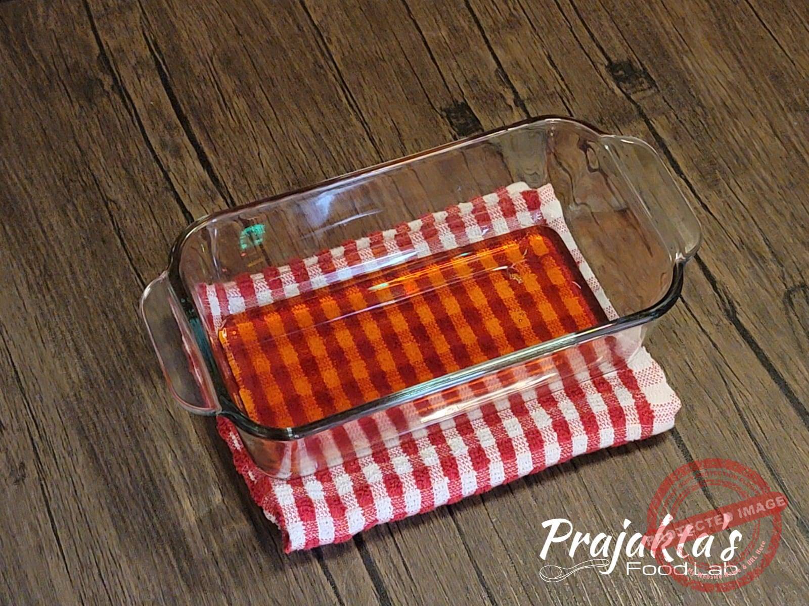 Pan With Caramel Sauce